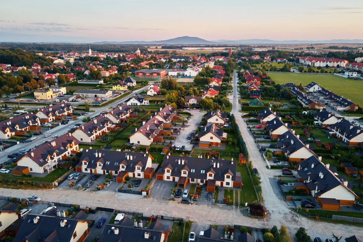 Ruée vers l'or vert : Les zones périurbaines, nouveaux eldorados de l'immobilier